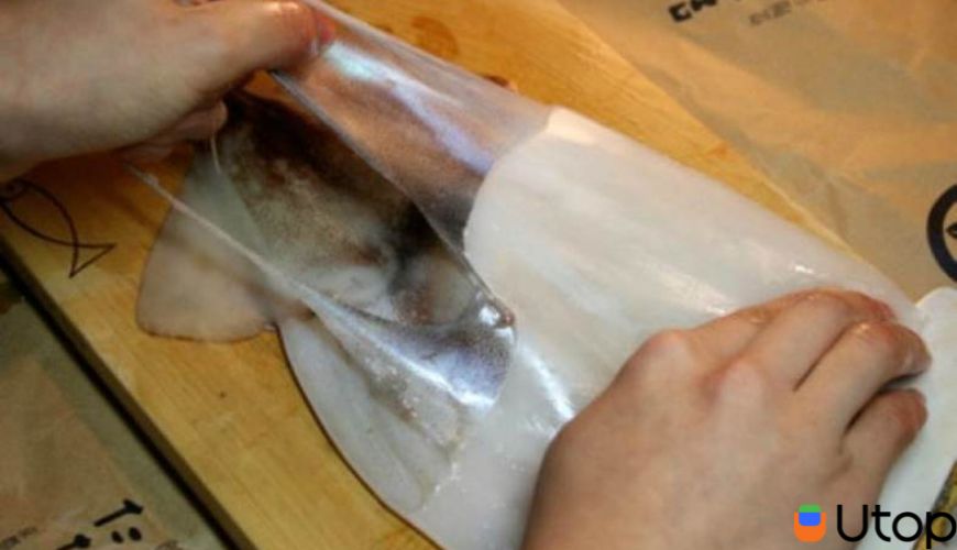 Cách làm mực nướng lá sa tế không cần dầu.