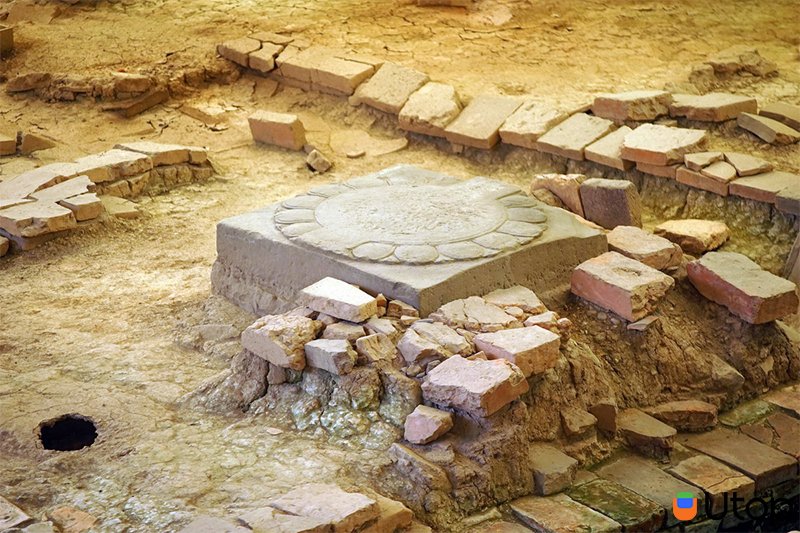 Khu khảo cổ 18 Hoàng Diệu