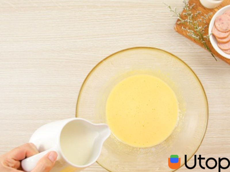 Cách làm bánh trứng phô mai nhân xúc xích với vỏ bánh làm sẵn