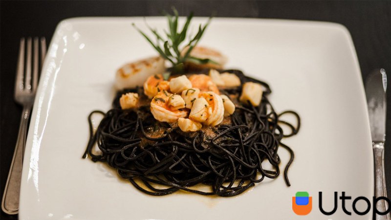 Spaghetti với sơn đen