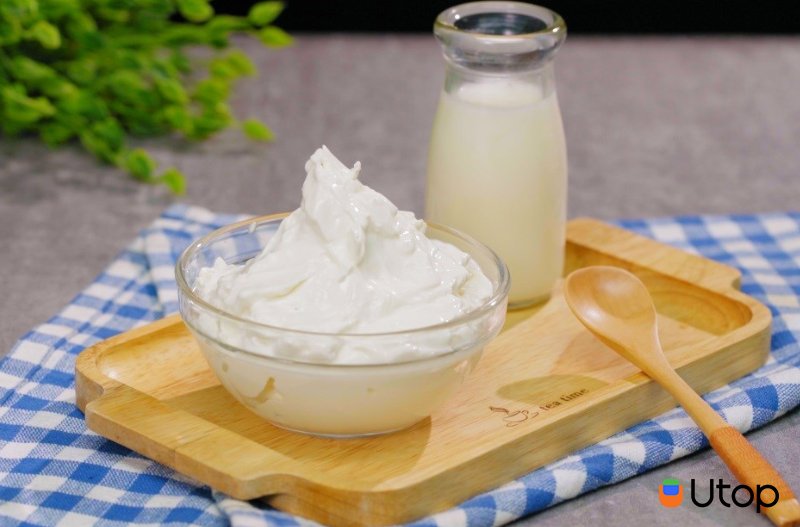 Cách làm sữa chua Hy Lạp đơn giản tại nhà bạn nên biết