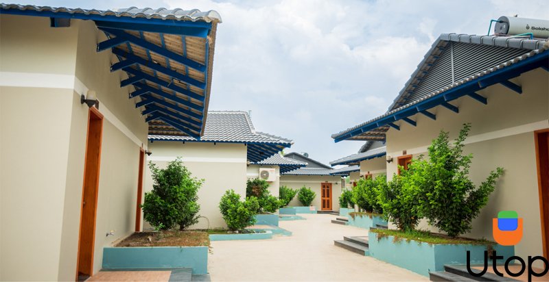 Khu nghỉ dưỡng, nhà hàng