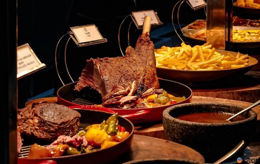 Chi phí ăn buffet tại Hotel La Vela là bao nhiêu?