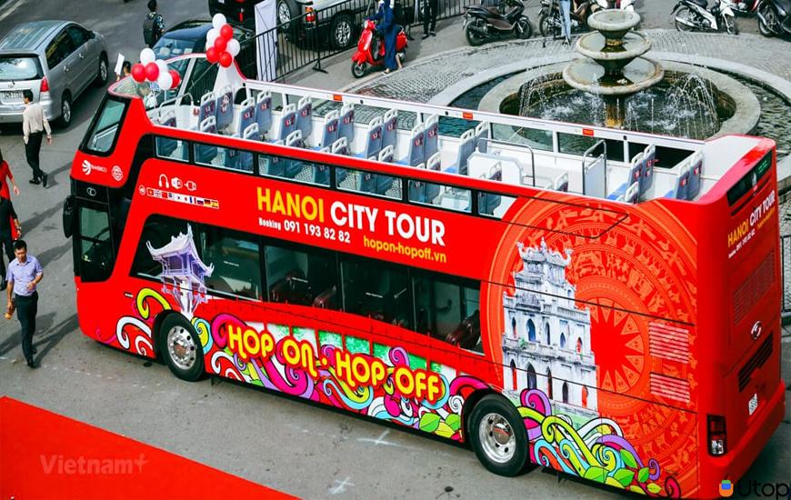 Trải nghiệm đi xe buýt Hop on - Hop on quanh thủ đô Hà Nội