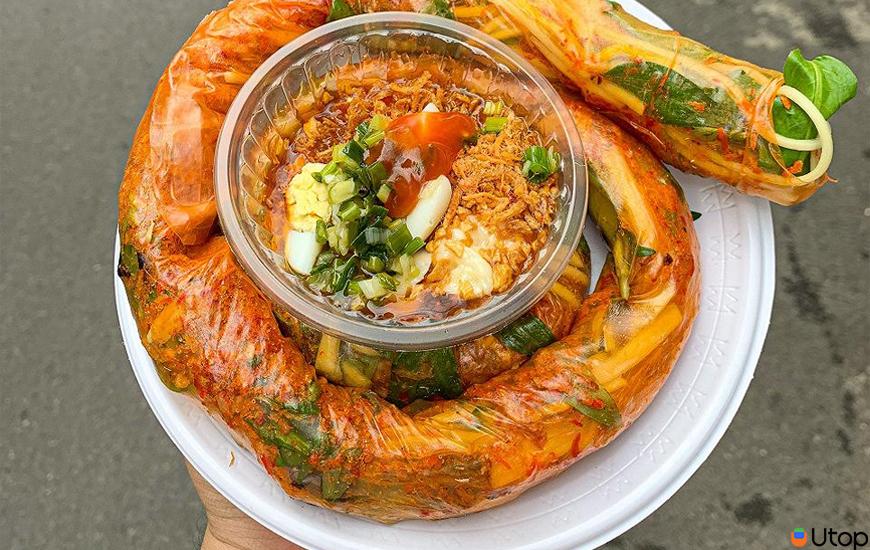 Bánh tráng cuốn siêu dài 
