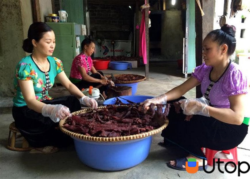 Thịt trâu là đặc sản của dân tộc Thái