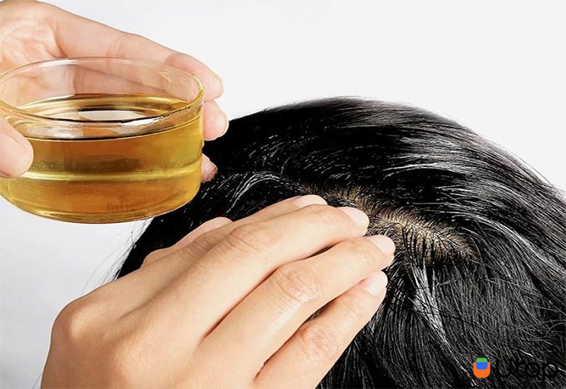 Ủ tóc bằng dầu dừa